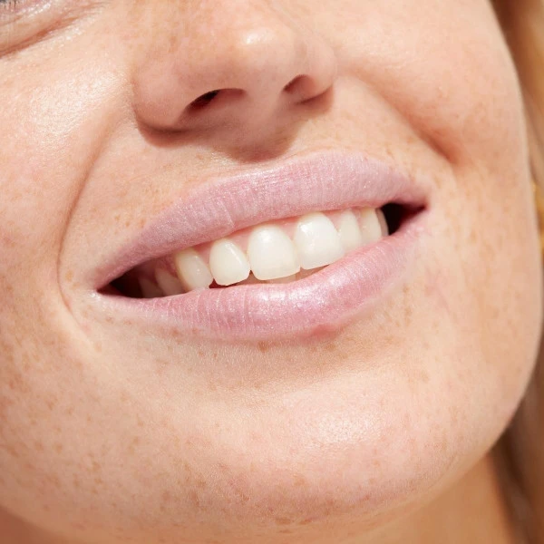 Brillant à Lèvre Teinté Lip Gloss N°22 Gosh – Image 4